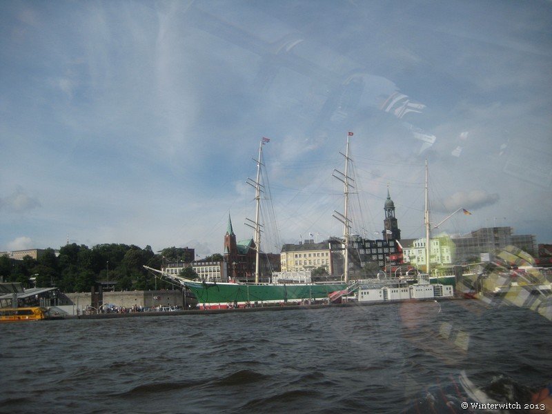 hafenrundfahrt_hamburg_201342.jpg
