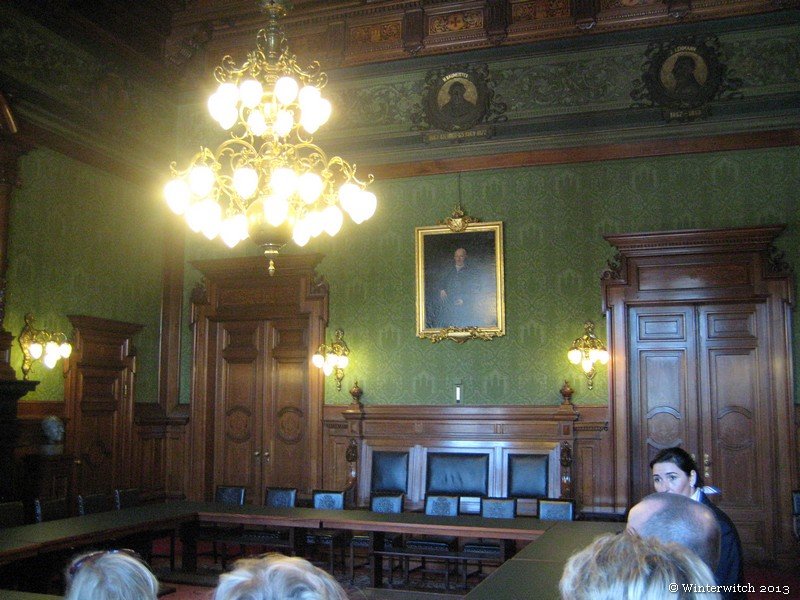 rathaus_hamburg_201312.jpg